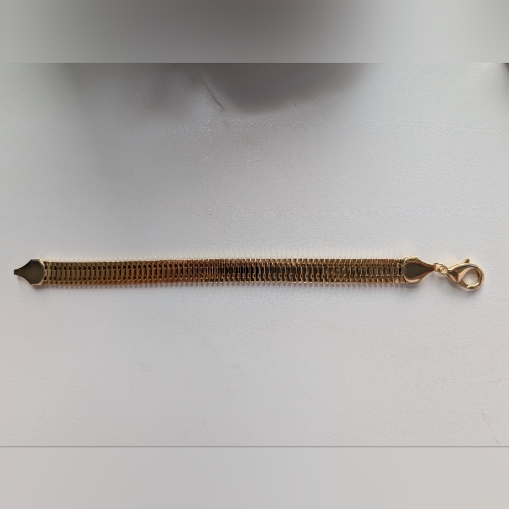 Gold-Tone Bracelet with Lobster Clasp - Picture 3 of 4